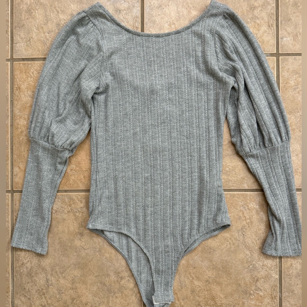 Gilli sweater bodysuit M